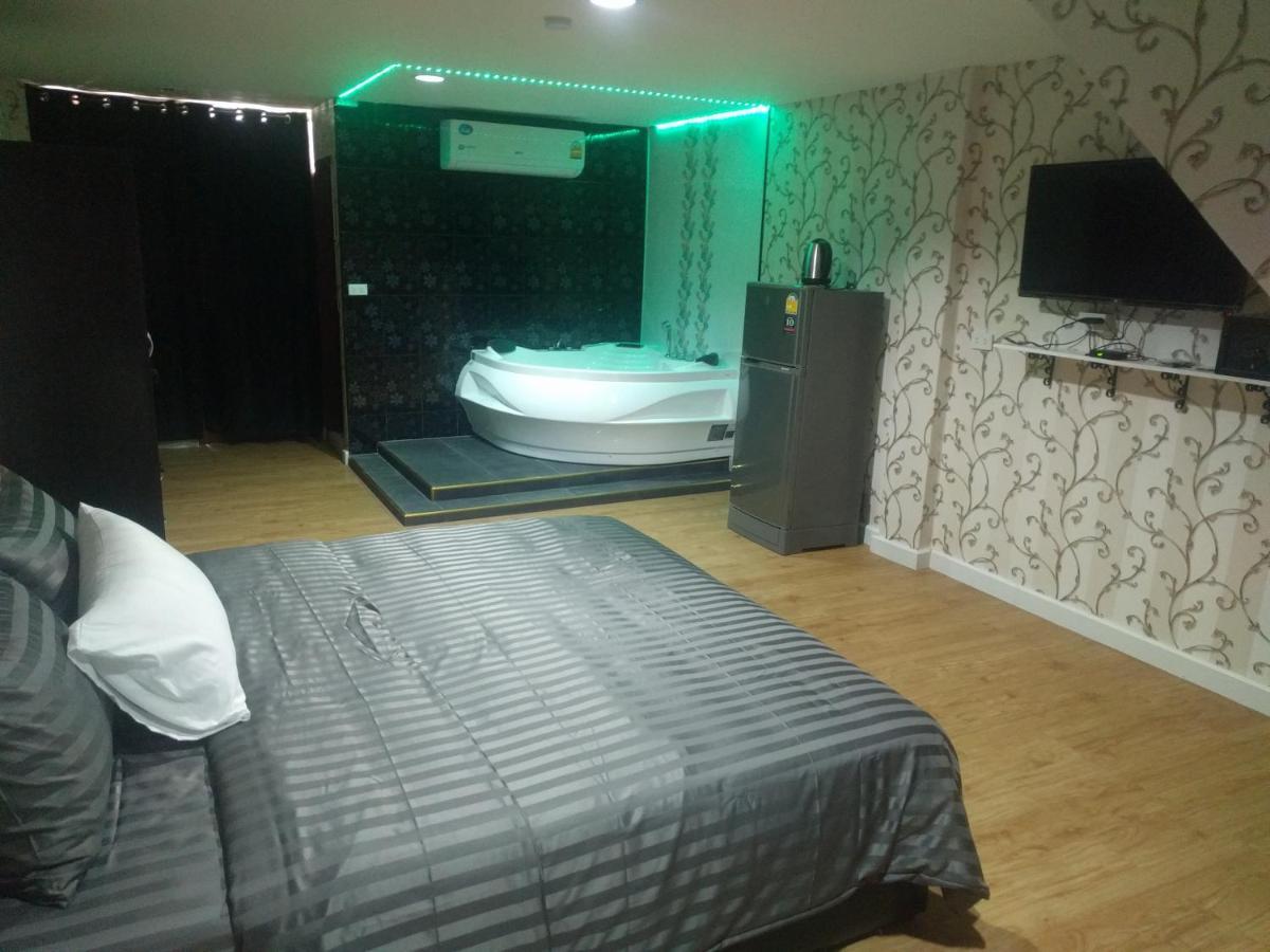 Gw Guesthouse Pattaya Exterior photo